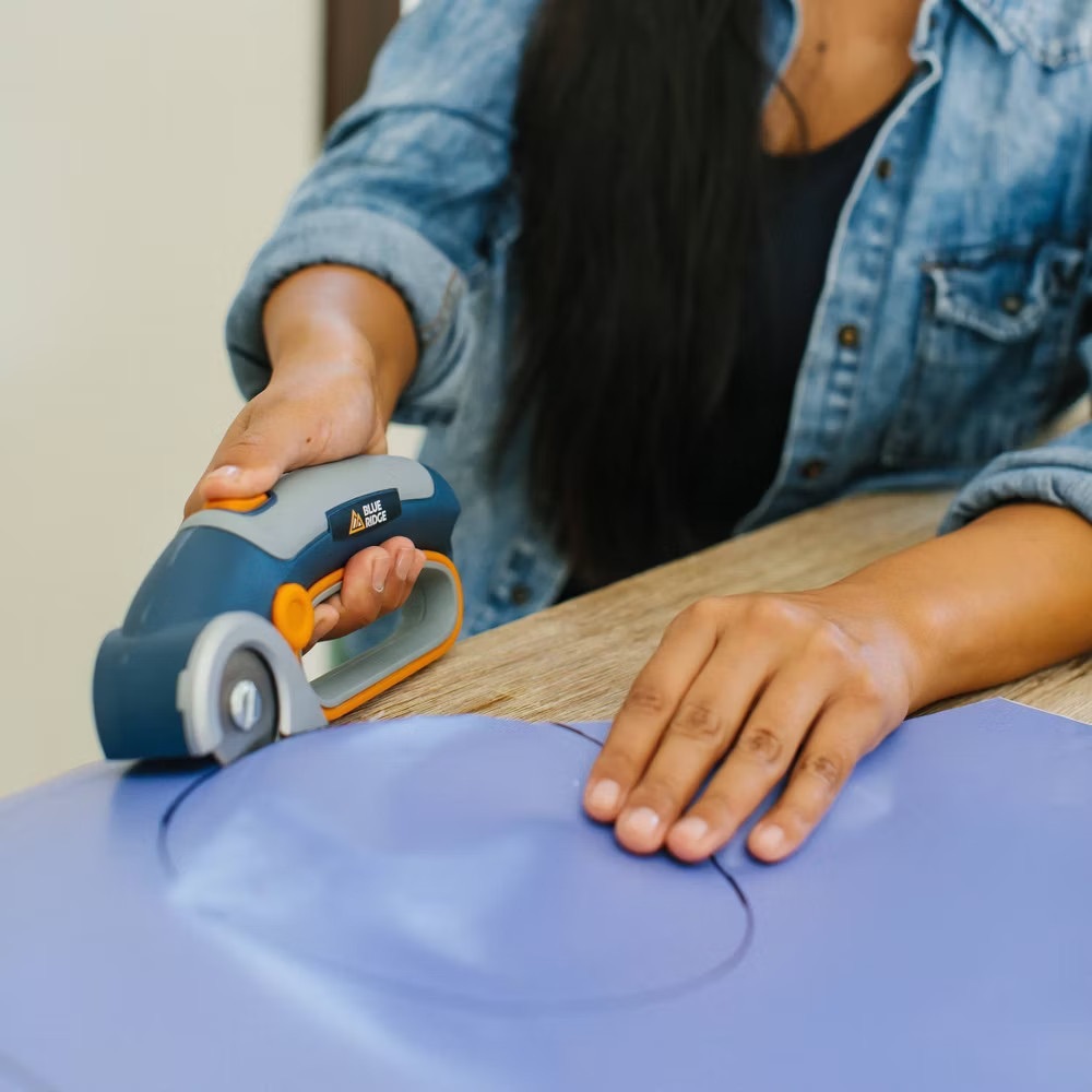 Rechargeable Rotary Cutter: Battery-Powered Roto Cutting Tool - Picture 3 of 6